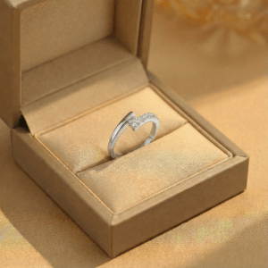 Nhẫn Bạc Phong Cách Cổ Điển Bản Mảnh Phủ Đính Đá Phù Hợp Đeo Hằng Ngày